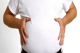نوشیدن آب چگونه باعث بروز نفخ می شود؟