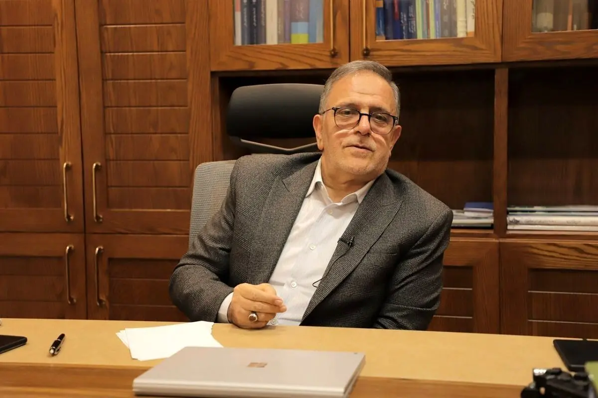 اولین قربانیان تداوم «نرخ سودهای غیرواقعی» از نگاه ولی الله سیف | ظهور تدریجی فعالیت‌های مالی پرریسک، یک زنگ خطر جدی برای اقتصاد کشور است
