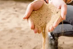 دانشمندان اکنون می‌توانند تاریخ زمین را در دانه‌های شن و ماسه ردیابی کنند!