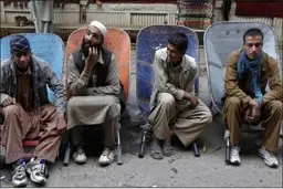 
 تعداد زیادی از اتباع افغان از ایران به کشورشان  بازگشته‌اند.
