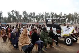 اولین تصاویر از خودروی دست ساز افغانستان رونمایی شد | این خودرو تماما با دست ساخته شده است! + ویدئو