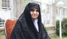 لحظه اعلام خبر شهادت به مادر آیت الله رئیسی | اولین تصاویر دردناک از مادر شهید+ویدئو