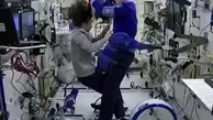 دردسرهای کوتاه کردن موی فضانوردان در ایستگاه فضایی! + ویدئو