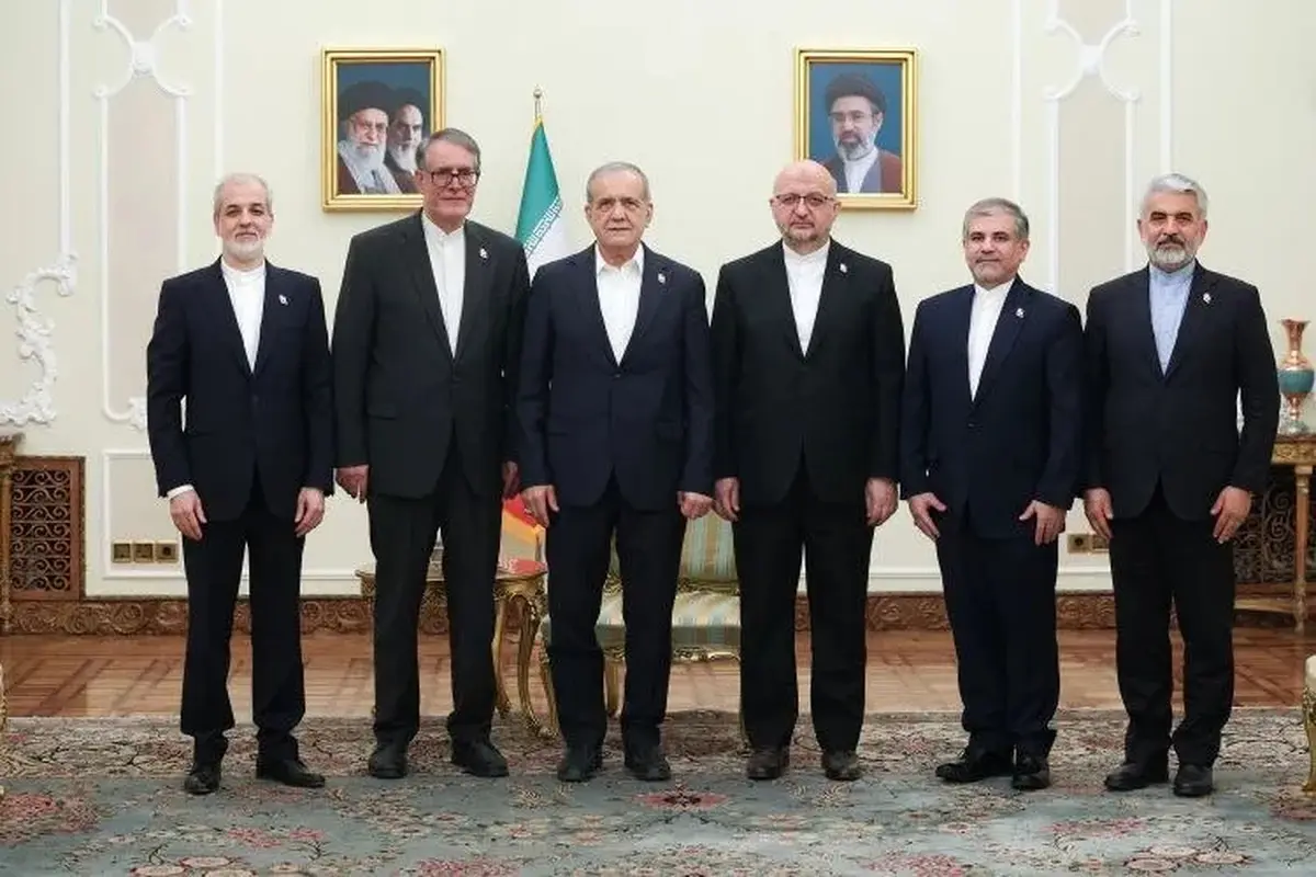پزشکیان: همکاری با همسایگان، زمینه‌ساز امنیت منطقه است