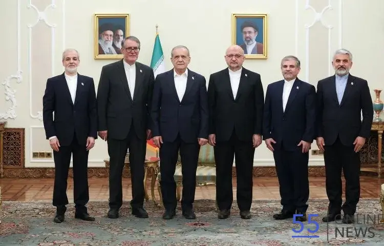 پزشکیان: همکاری با همسایگان، زمینه‌ساز امنیت منطقه است
