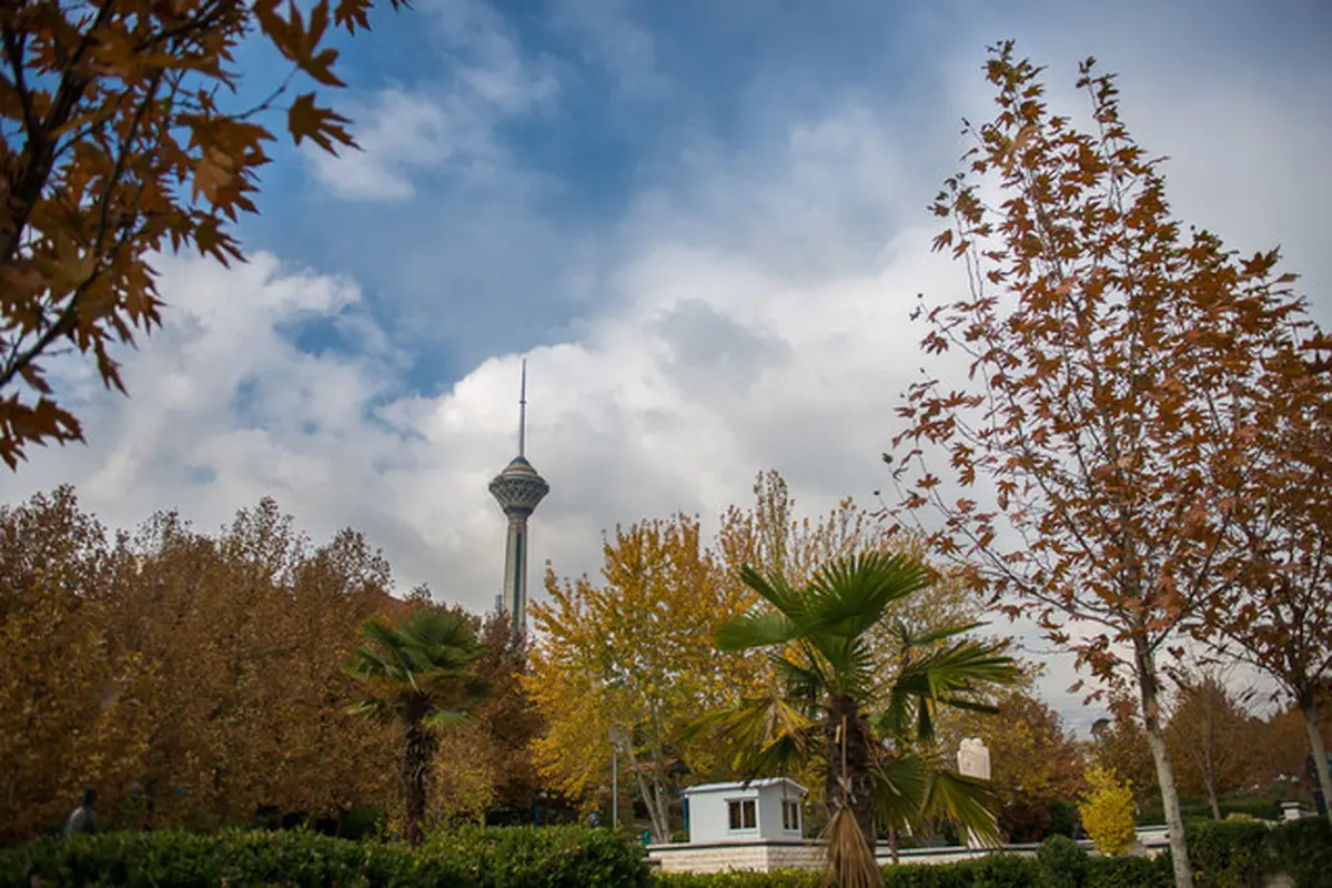کاهش غلظت ذرات معلق در هوای تهران طی امروز و فردا