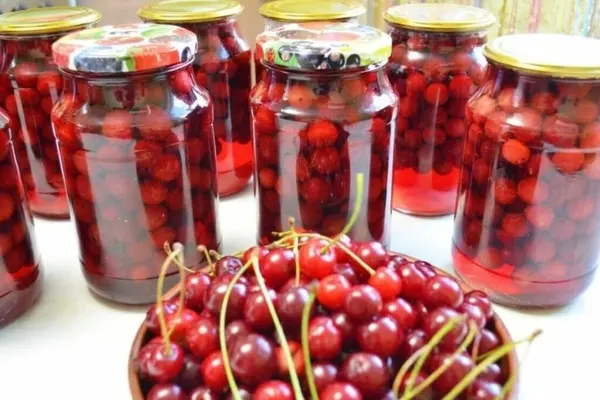 این ترشی با پلوهای مخلوط خیلی میچسبه | طرز تهیه ترشی آلبالو +ویدئو