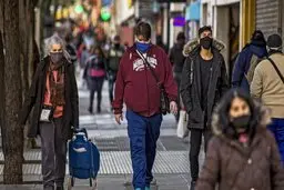 مدیرعامل مدرنا: به احتمال ۸۰ درصد، جهش بعدی کرونا خفیف‌تر از سویه های قبلی است |  همه گیری کرونا به زودی به پایان می‌رسد