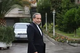 عراقچی در راه دوحه