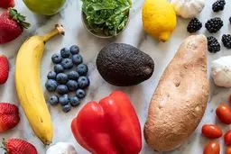 رژیم غذایی مناسب برای تقویت بدن در برابر امیکرون