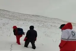 
نجات ۱۶ کوهنورد مفقود شده در گردنه ایلوند 
