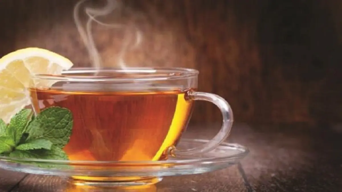 خطر نوشیدن چای داغ را جد بگیرید 