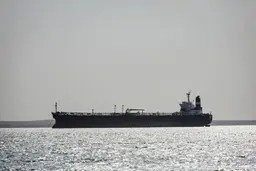 ادعای نیویورک تایمز: درخواست تهران از واشنگتن برای رفع تحریم‌های مالی و نفتی ایران