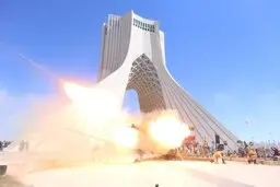 مصوبه اعلام عمومی ساختمان های نا ایمن به کجا کشید؟ | شلیک توپ لحظه تحویل سال به برج آزادی آسیب زد | چالش عدم اجرای مصوبه شورای شهر توسط شهردار تهران
