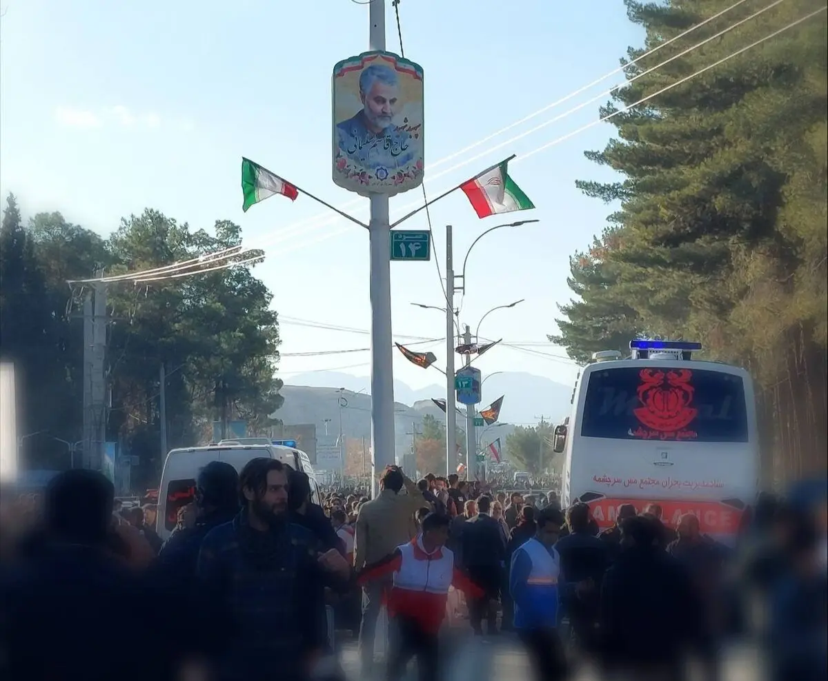 امدادرسانی به مصدومان و جانباختگان همچنان ادامه دارد | علت این حادثه در کرمان حمله تروریستی اعلام شد +ویدئو