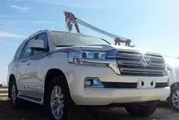 
 قاچاق   |  خودروی میلیاردی قاچاق  در کردستان کشف و توقیف شد
