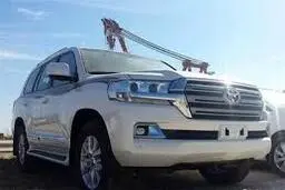 
 قاچاق   |  خودروی میلیاردی قاچاق  در کردستان کشف و توقیف شد

