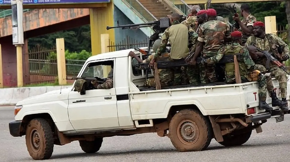 نظامیان گینه مرزها را بستند