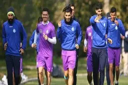 پست مشترک بازیکنان استقلال علیه علی خطیر و در حمایت از فرهاد مجیدی