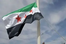 دمشق در شوک؛ حمله مستقیم اسرائیل به ساختمان وزارت دفاع سوریه | اسرائیل، ورودی ستاد کل نیروهای مسلح سوریه را بمباران کرد