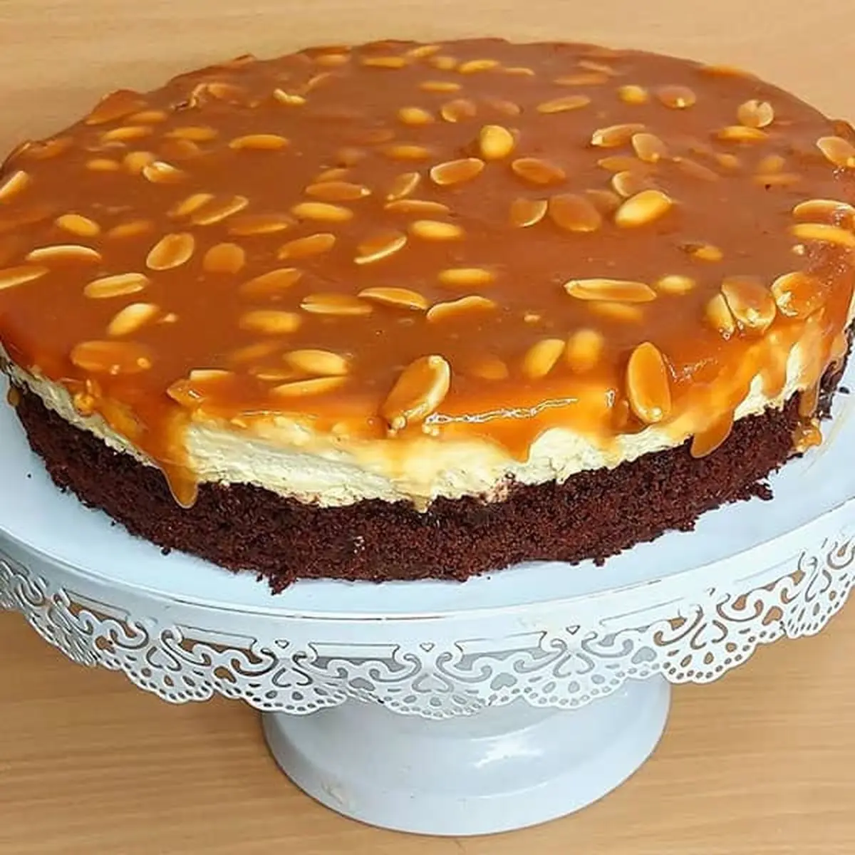 برای دسر کیک اسنیکرز درست کن! | طرز تهیه کیک اسنیکرز +ویدیو
