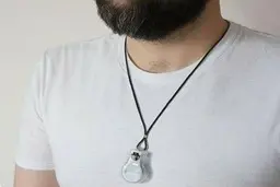 ساخت گردنبند هوشمند توسط ناسا برای جلوگیری از دست زدن به صورت