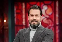 پژمان بازغی: از عمد سرود ملی رو نخوندم، هنرمندا نون شب ندارن بخورند!+ویدئو