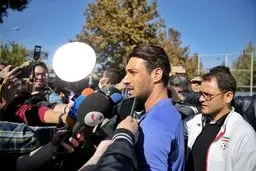 استوری کنایه آمیز شجاع خلیل زاده | پاچه خوار و آدمفروش نبودم و نیستم! + عکس 