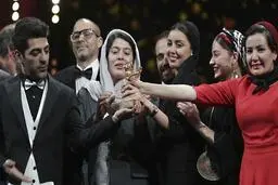 فیلم «شیطان وجود ندارد» ساخته محمد رسول‌اف برندۀ خرس طلایی جشنواره برلین شد