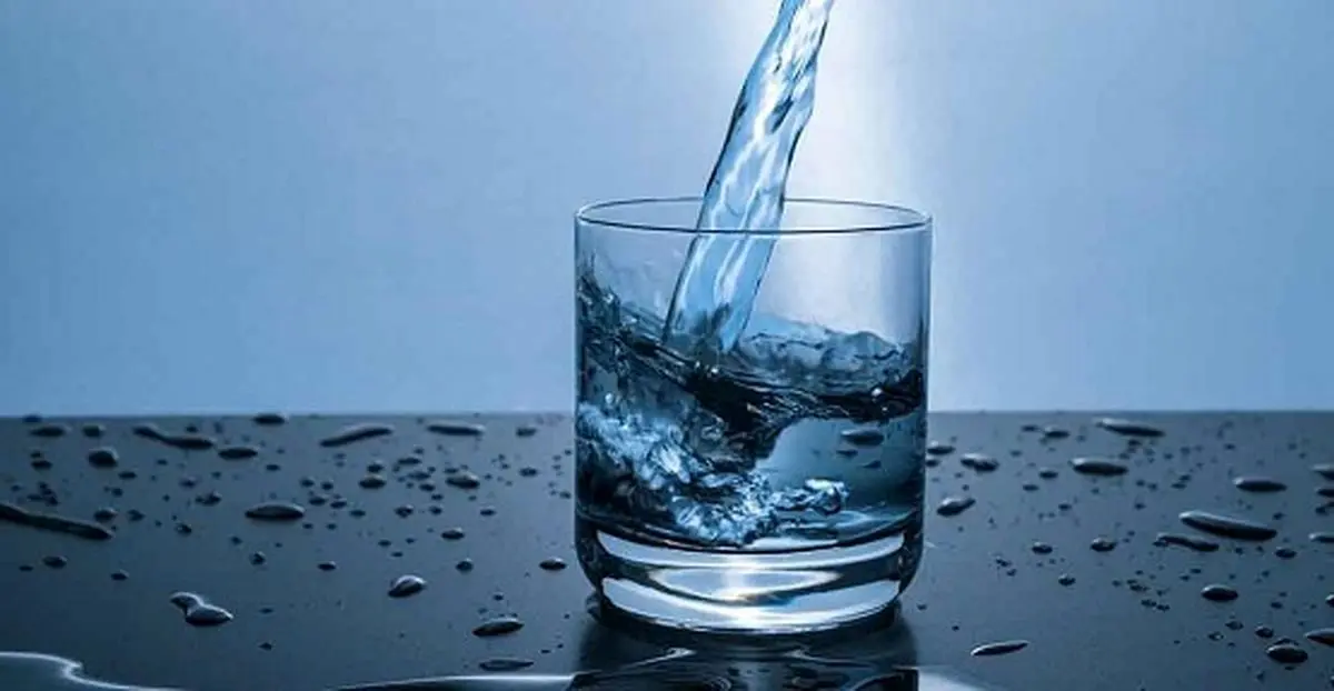 چطور با آب خوردن لاغر شویم؟ 