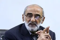 شریعتمداری: طوری گزارش می‌دهند که انگار هواپیمای اوکراینی به عمد مورد حمله قرار گرفته | این ادعا را پیش کشیده اند که از مسافران هواپیما به عنوان سپر انسانی استفاده شده| یک زونکن سند درباره ملاقات خاتمی با سوروس دارم