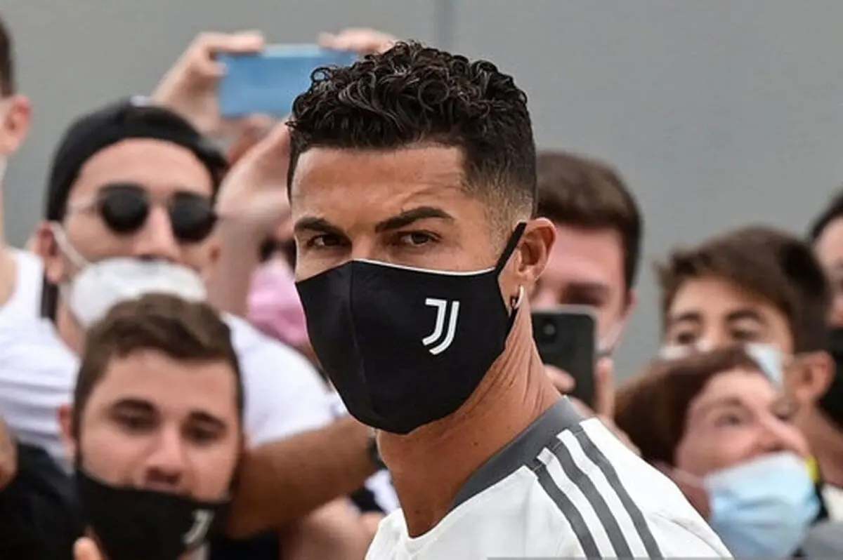 واکنش سرمربی پرتغال به رکورد دایی و رونالدو