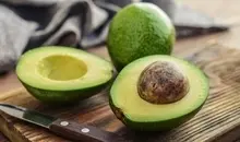 خودت توی خونه آووکادو پرورش بده، خیلی ساده است | پرورش هیجان انگیز آووکادو در خانه 