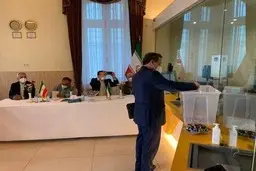 
 عراقچی در اتریش رای داد+عکس
