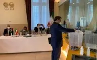
 عراقچی در اتریش رای داد+عکس
