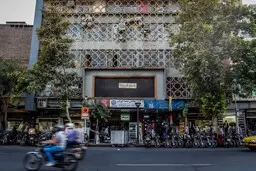 (تصاویر) سینماهای انبار و پاساژ شده 