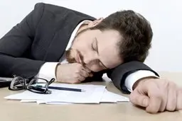  کدام  مواد غذایی سبب رفع خستگی و شادابی شما می شوند ؟