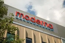 
واکسن شرکت مدرنا 94.5 درصد در مبارزه با ویروس کرونا موفق بوده است.
