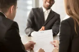 مصاحبه کاری و رزومه موفق با استخدام حتمی | واژگانی طلایی که معجزه می کنند