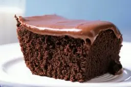 کیک سه شیر شکلاتی | یک دسر خوشمزه و محبوب +ویدئو