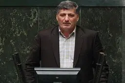 گودرزوند چگینی، نماینده مجلس: تغییر ساعت رسمی کشور، باید در اختیار دولت قرار گیرد | شروع ساعت کاری از ۶ صبح، خستگی مضاعف ایجاد می‌کند |  قطعا این ساعت ادارات مراجعی نخواهند داشت