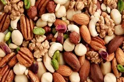  این خشکبار خواص زیادی دارد اما در خوردن آن احتیاط کنید