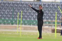 ابراهیم صادقی: موافق ممنوعیت ورود خارجی‌ها هستم| مبالغ قراردادها بالا بود