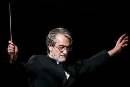 تکنیسین‌های کامپیوتر که حتی «نت» را بلد نبودند، جای آهنگسازان آمدند! | گفتگو با مجید انتظامی آهنگساز +جزئیات