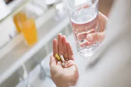 هرگز اول صبح این دارو ها را مصرف نکنید!