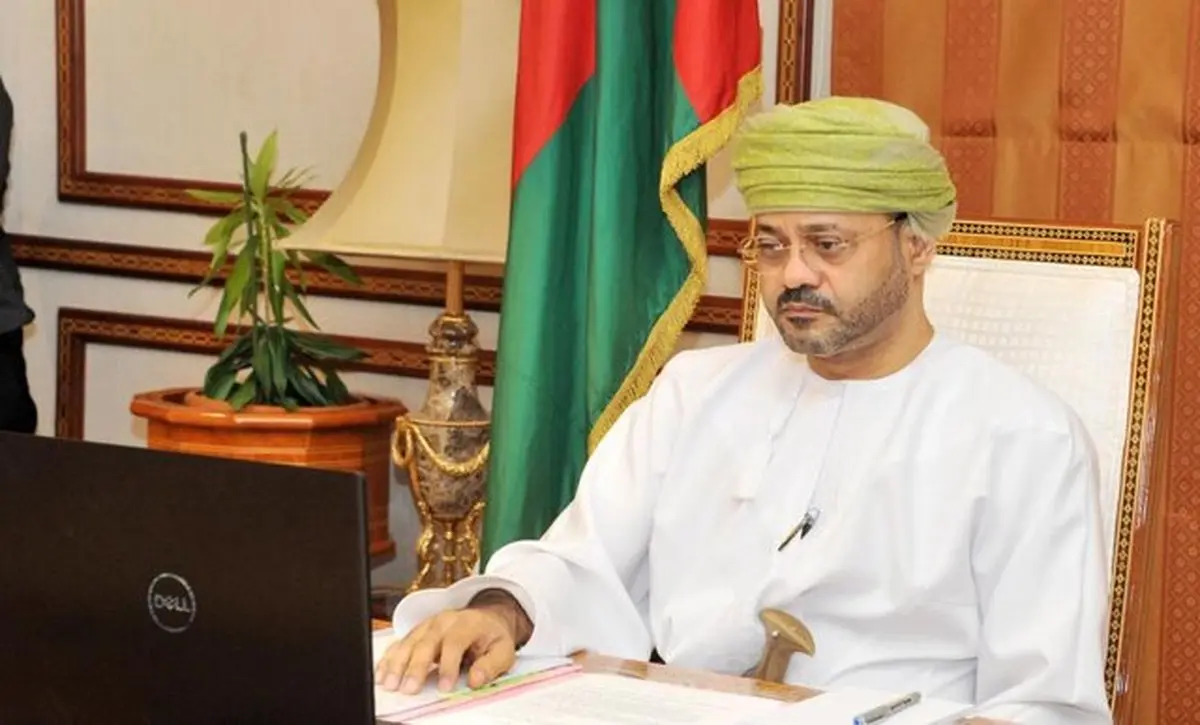 
وزیر خارجه عمان: آمادگی کشورش برای حل تنش‌ها در منطقه را اعلام کرد