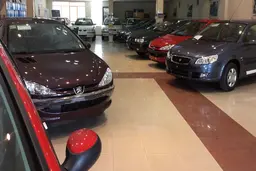 خودرو دیگر گران نمی‌شود؟ | رکود در معاملات خودرو 

