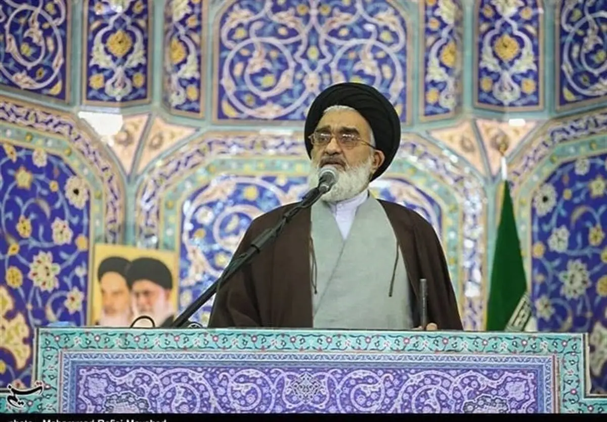 امام جمعه قم: ارتباط ما با روسیه تا حدود زیادی سبب می‌شود تحریم‌ها خنثی شود