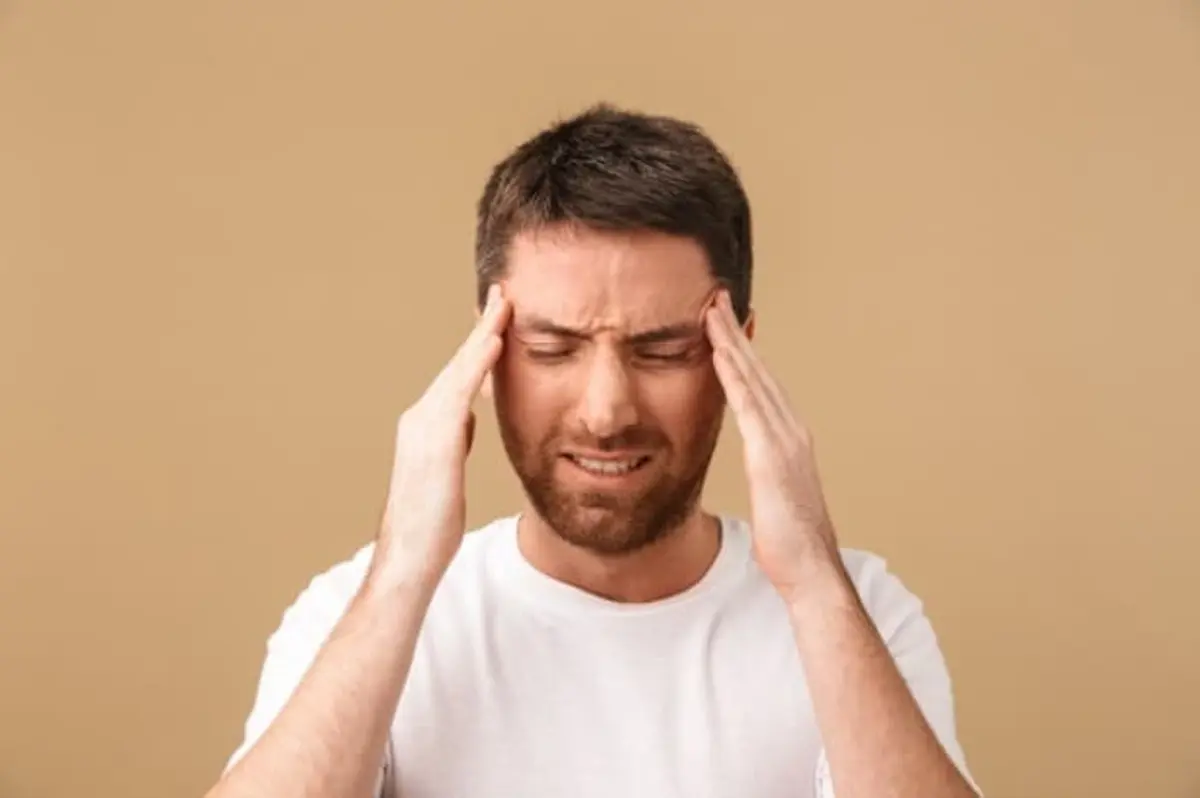 سردرد یکی از علائم جدی در کرونا امیکرون
