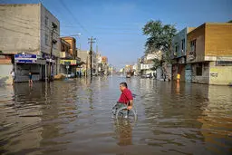بحران سیل در ۹ استان | بارش‌های پی در پی خسارت و تلفات انسانی به جا گذاشت